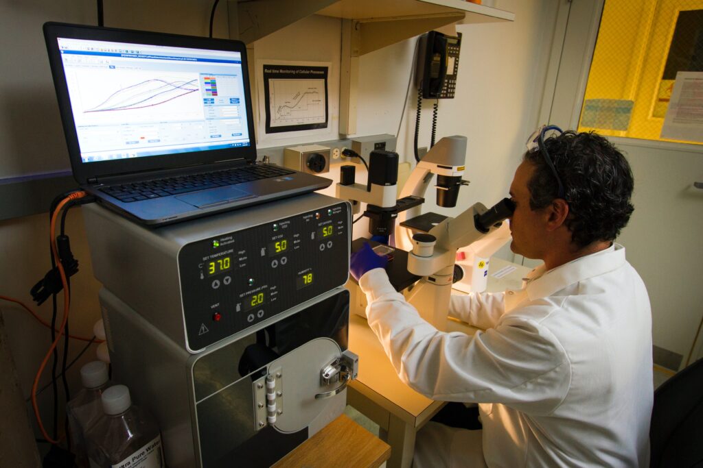 technician doing clinical research